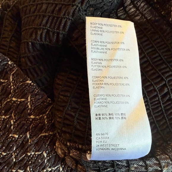 Anthropologie  Black and white geometric print mesh long sleeve top (size XS)166 - Picture 6 of 6